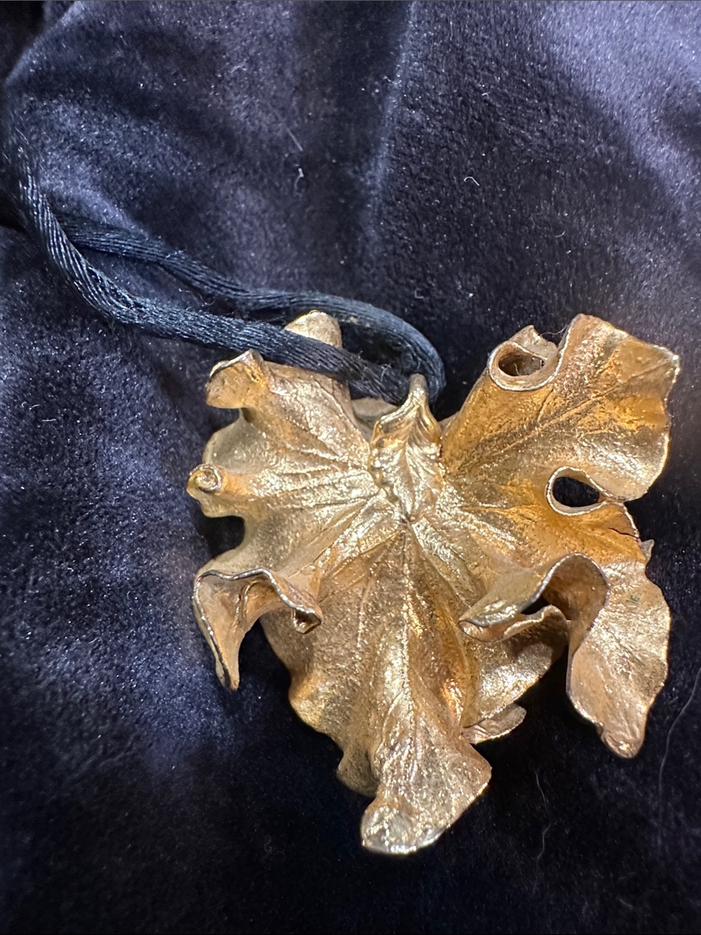 Gold Leaf Pendant Necklace - Women Accessories